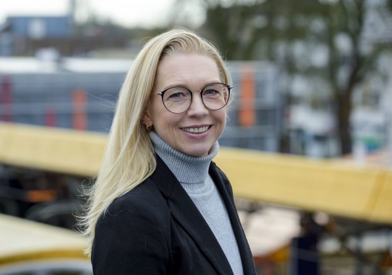 Politik-Umfrage zum Jahresbeginn: Richtigstellung erbeten!