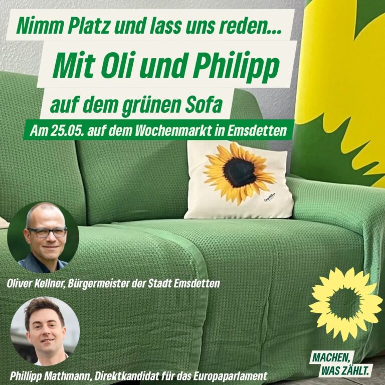 Grünes Sofa mit Oli und Philipp